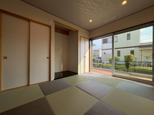 ◆リフォーム済み美宅◆敷地６６坪◆５SLDKの大豪邸◆駐車３台可能◆守山市荒見町の和室|和室