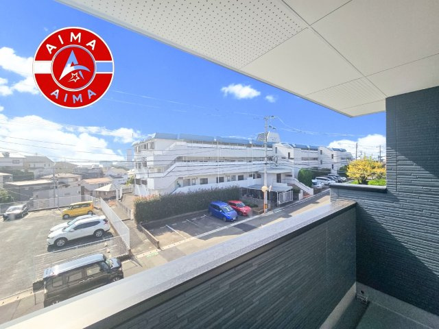 糟屋郡粕屋町内橋東1丁目第3-5棟（1号棟）の展望|窓から緑が見える物件も魅力的です。