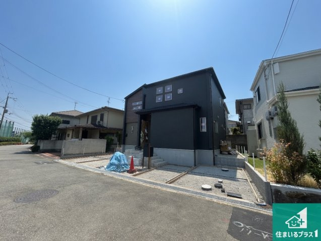 宝塚市光ガ丘　第3期　新築一戸建ての外観|周辺は落ち着いた街並みの住宅地！子育てがしやすい住環境です！まだ未完成ですが、現地でしかわからない事もございます。是非一度ご覧ください。