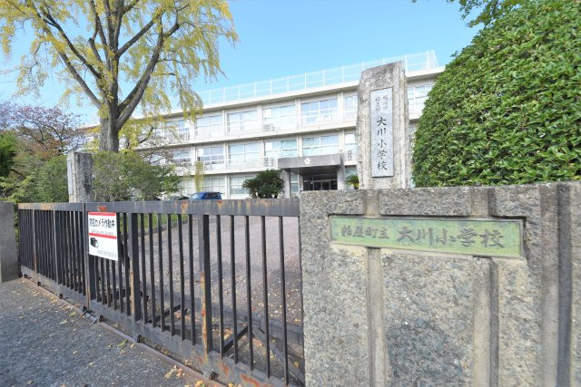 糟屋郡粕屋町内橋東1丁目第3-5棟（2号棟）の周辺|大川小学校