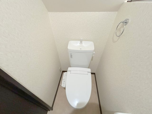 俵口町戸建てのトイレ