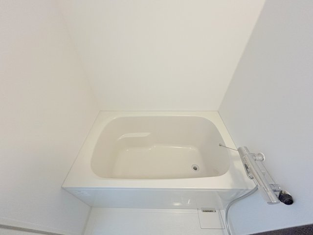 俵口町戸建ての浴室