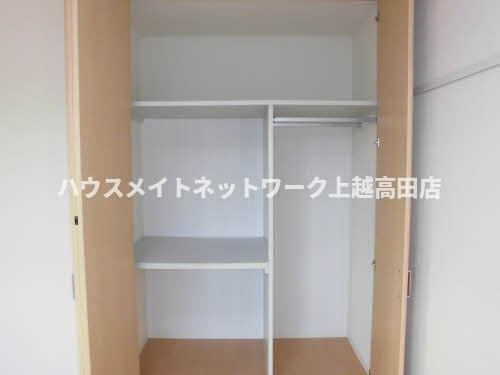 シャーメゾン石橋の収納|クローゼット（洋室6.6帖）