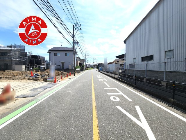 糟屋郡粕屋町内橋東1丁目第3-5棟（4号棟）の外観|前面道路含む現地の写真です。