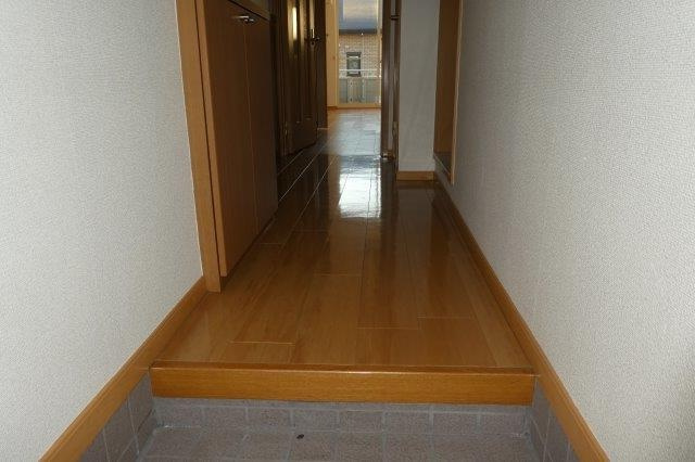 ソレイユKの玄関