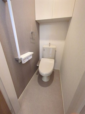 【トイレ】 | グランドールⅡ | ゆったりとした空間のトイレです