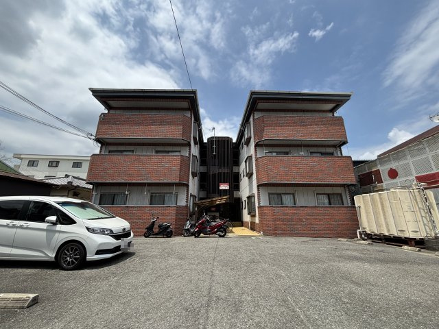 川口第2マンションの外観