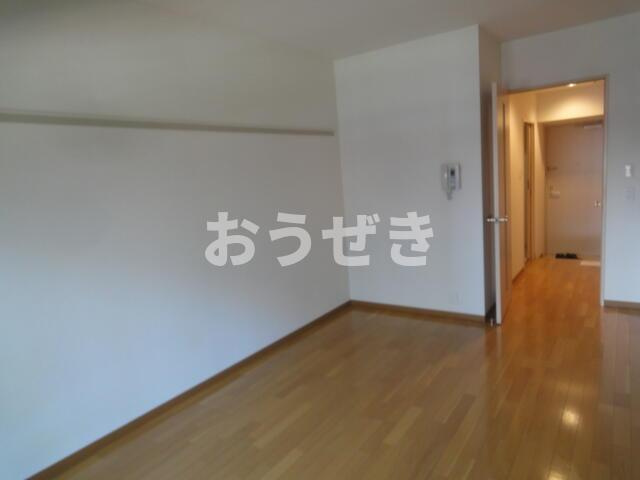 ヴィラ・デル・ソーレ扇町の居間・リビング