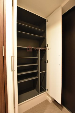 【玄関】 | スプランディッド難波元町DUE