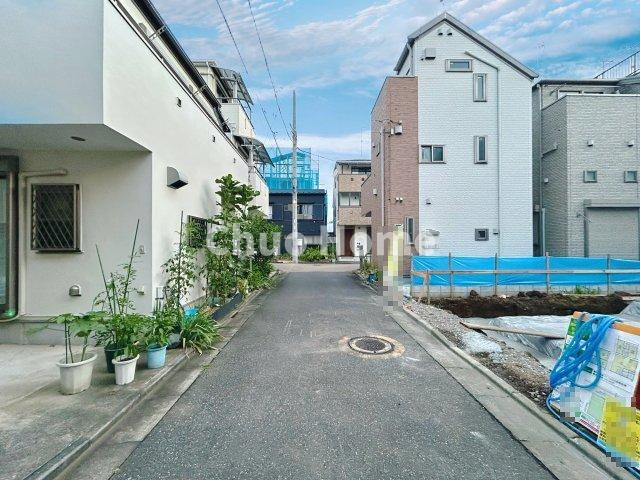 江戸川区篠崎町7丁目新築分譲住宅の前面道路含む現地写真|前面道路
