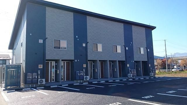 プラントスクエアBの駐車場
