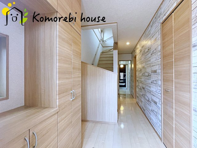 桶川市加納　中古戸建ての玄関|玄関です