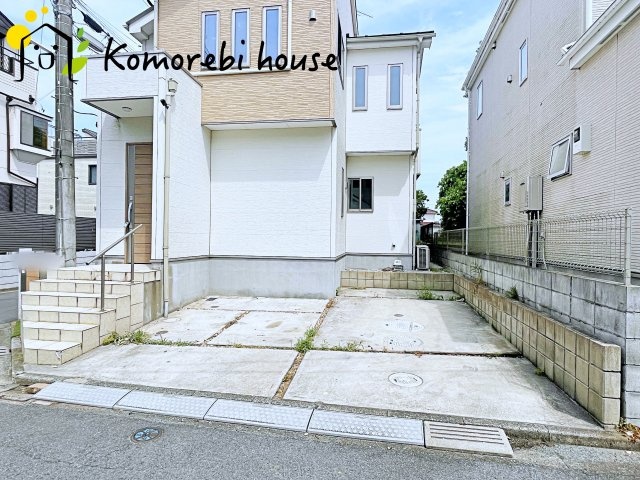 桶川市加納　中古戸建ての駐車場|駐車場の用意があります