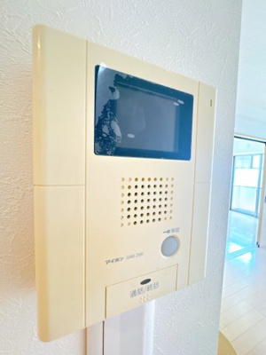 【セキュリティ】 | 三番館 | ※同物件、同タイプのお部屋です