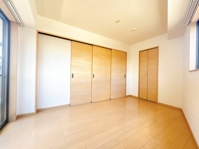 【居間・リビング】 | 三番館 | ※同物件、同タイプのお部屋です