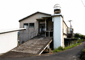 坪生　倉庫の外観