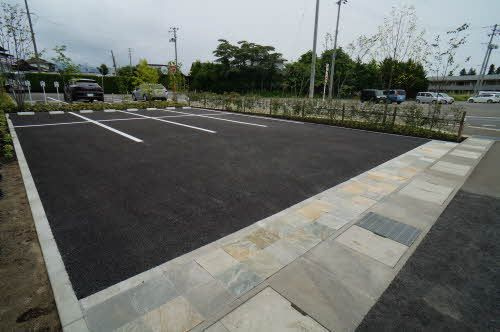 プロヌーブ不来方Ⅱの駐車場
