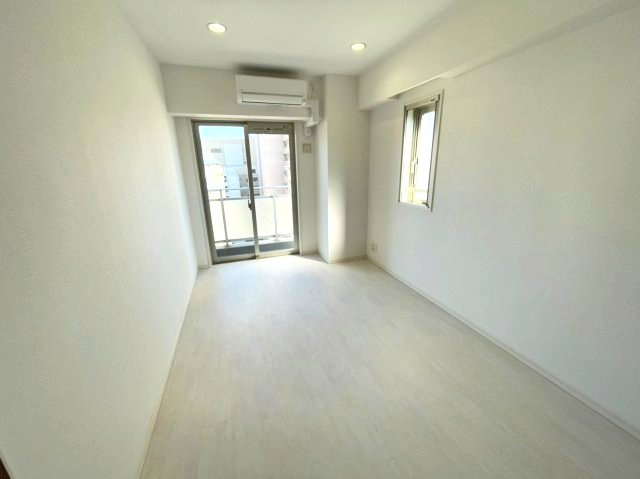 BRAVI南堀江(ブラービ南堀江)の洋室|イメージとして同建物他部屋を表示しています