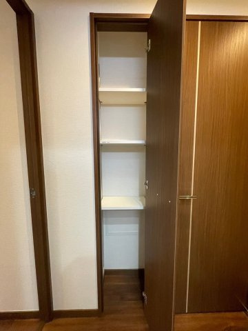 グランルクレ新栄イースト　名古屋市賃貸　仲介手数料無料の収納