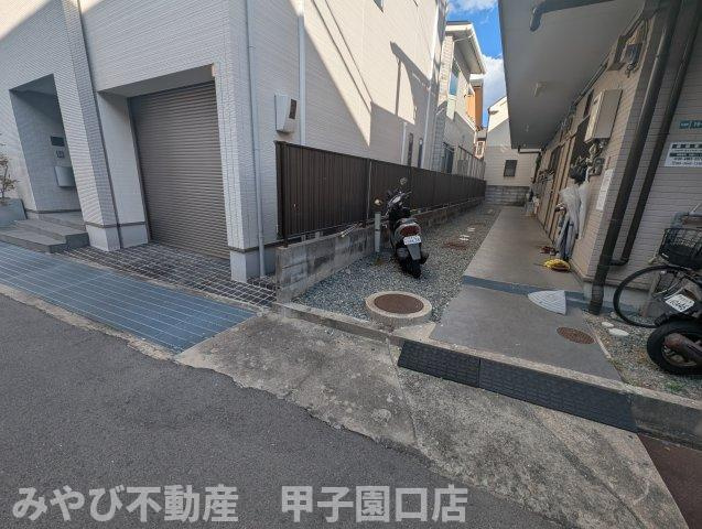 ハイツテンドウのエントランス