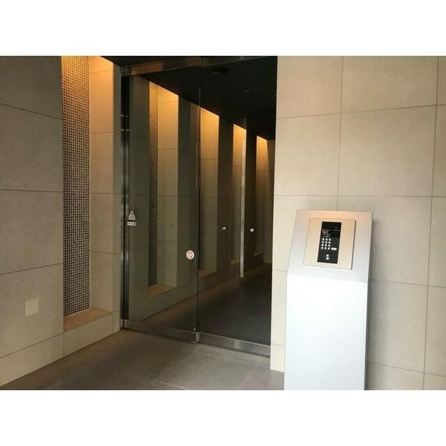 ウエリスアーバン大塚のエントランス