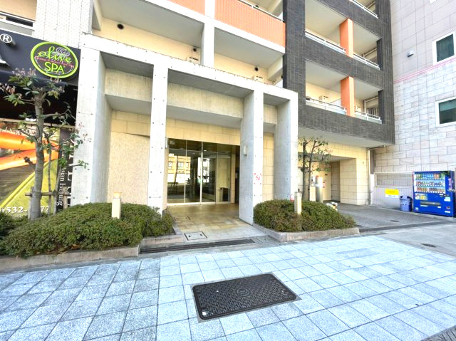 BRAVI南堀江(ブラービ南堀江)のエントランス