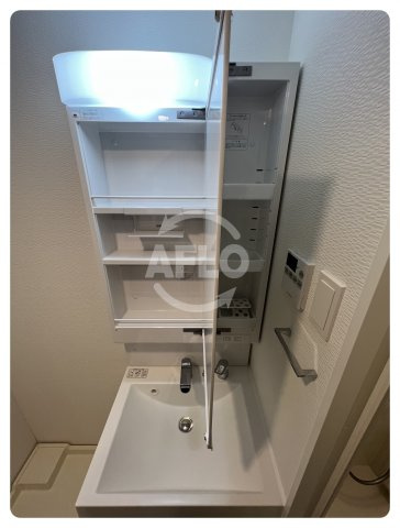 S-RESIDENCE大阪同心の洗面所|S-RESIDENCE大阪同心　収納