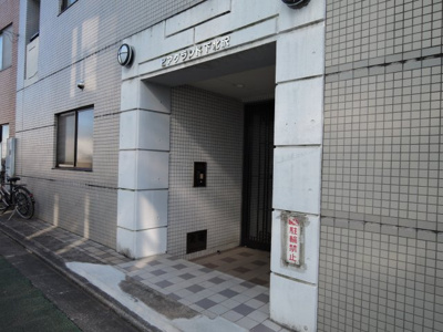 【エントランス】