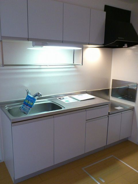 藤沢市片瀬１丁目のアパートのキッチン