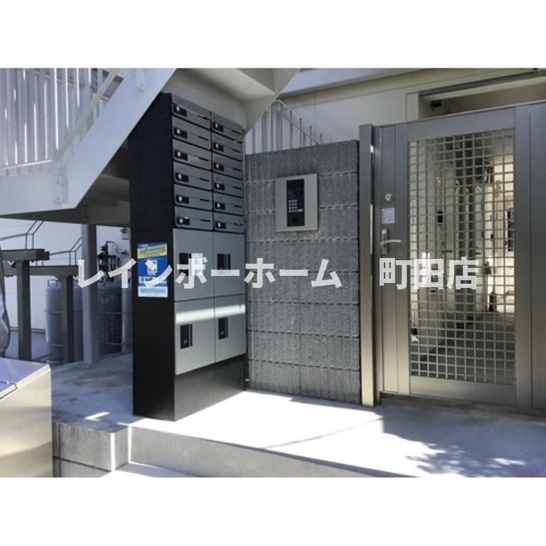 MQuarto江田※初期費用分割後払いサービス利用可能物件のエントランス