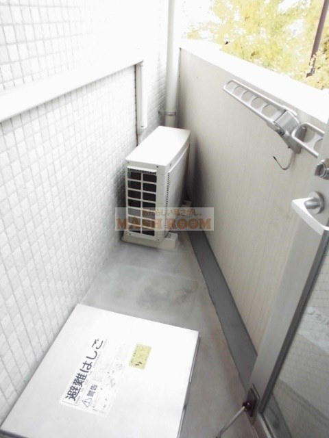 杉並区荻窪３丁目の賃貸マンションのバルコニー