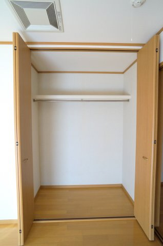 メゾン葉月の収納|こまごまとしたものを収納できそうですね