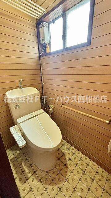 市川市大野貸家のトイレ