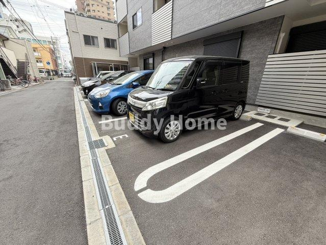 ジュネス阪南の駐車場
