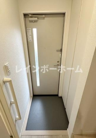 Grandirの玄関