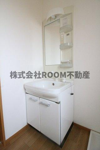 グリーンコーポ植木Ⅱの洗面所|脱衣スペースもあります