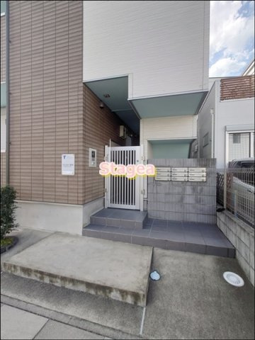 オリエンタルコート東大宮のエントランス