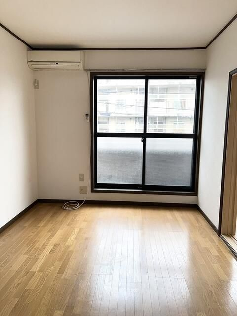 フラッツ本町西の居間・リビング