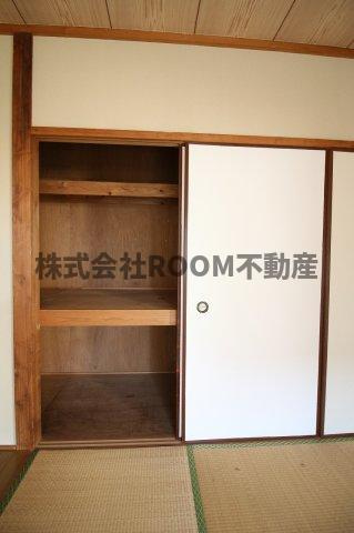 サコマコーポの収納|こまごまとしたものを収納できそうですね