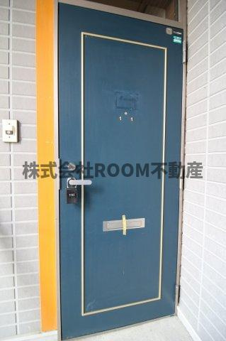 サコマコーポの玄関|落ち着いた玄関です