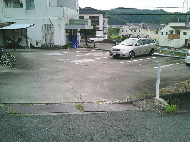 しらさぎメモリアルの駐車場