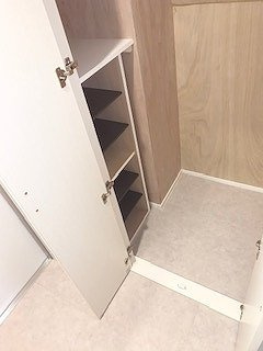 クレイノエスポワールの玄関