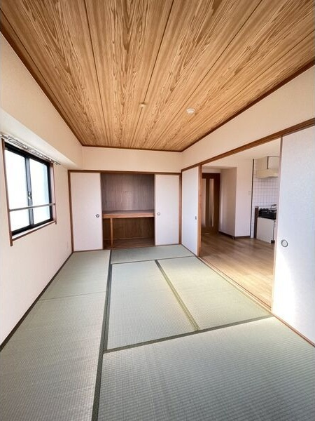 ヴィアーレマルフク南館の和室