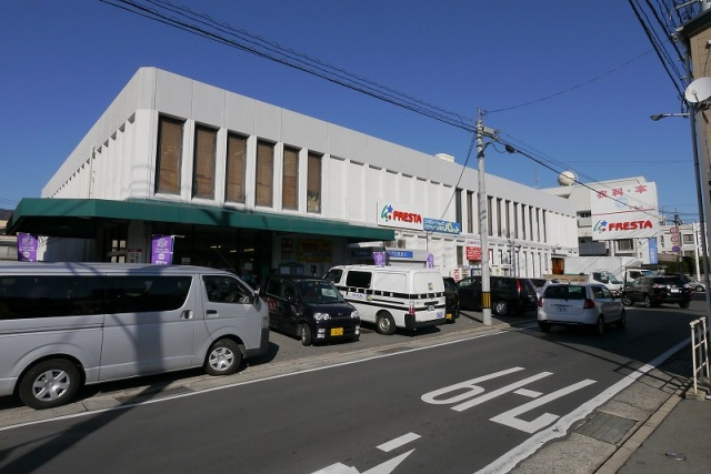 Sunny 長束の駐車場