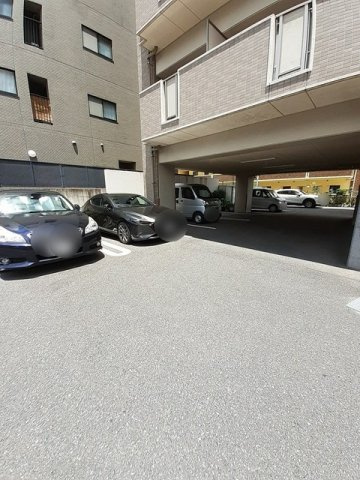 アイ・フィオーレ東原の駐車場|駐車スペースもあります