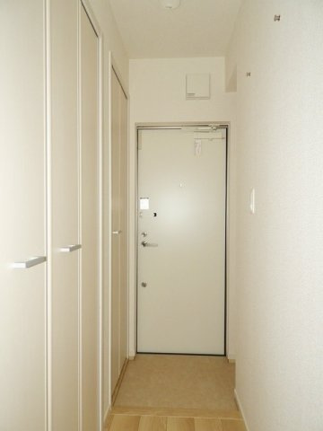 サンオランジュの玄関|明るい玄関です