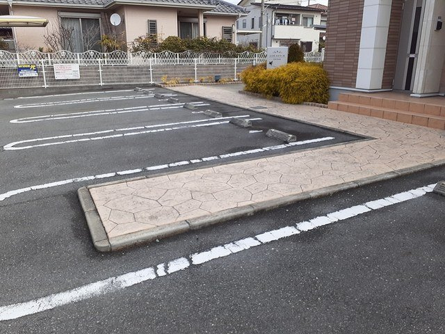 シエル・エトワールの駐車場