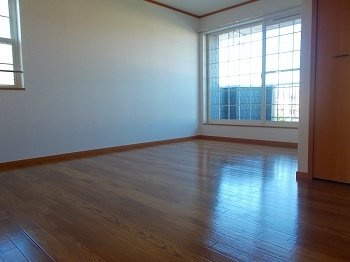 ソレイユ東山Ⅰの居間・リビング