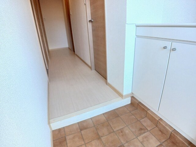 フラッツ・アイの玄関