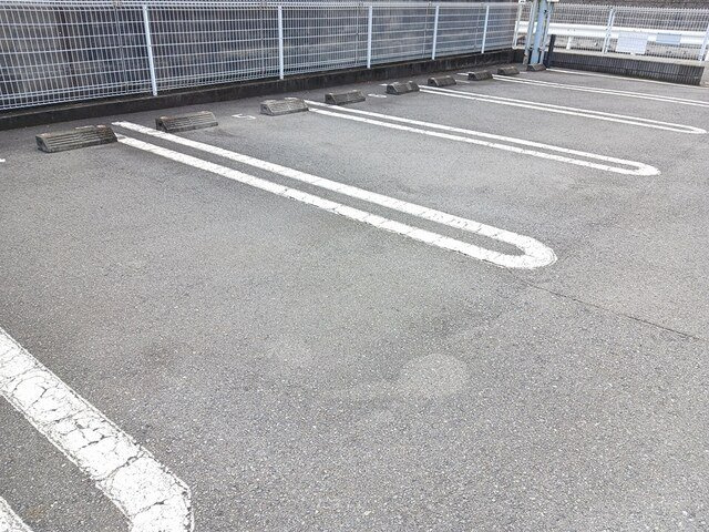 オーブリー　Ｔ・Ｙの駐車場